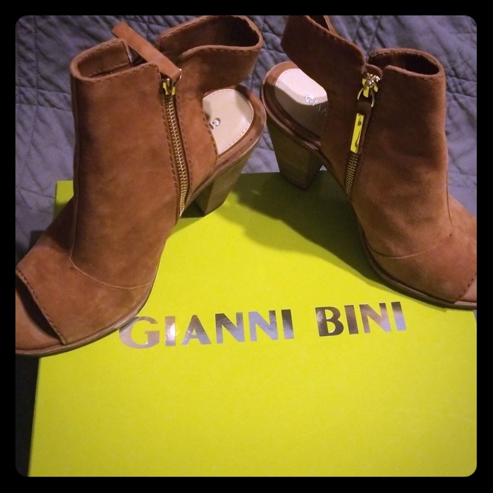 Open Toe Heels - image 1